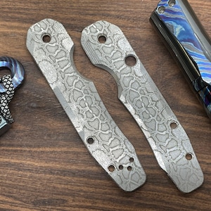 Spyderco Smock Titanium Standard Reptilian