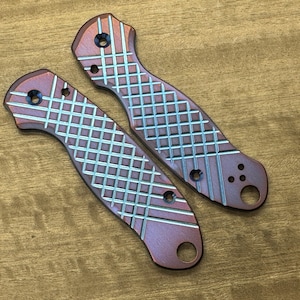 Casquillos de titanio fresados FRAG de dos tonos (azul violeta) para Spyderco Para 3. Idea de regalo de cumpleaños. Regalo de Navidad.