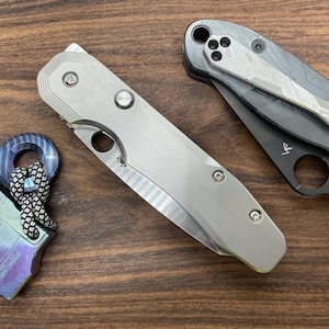 Spyderco Smock Titanium Standard Dragonskin