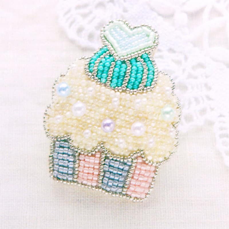 アンのビーズ刺繍キット カップケーキブローチ レモン味 --- 日本 材料