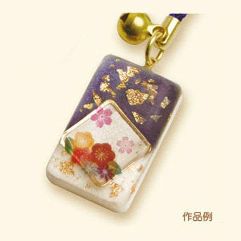 Japanese Craft Kit RSK-122 - DIY Japanese UV Resin Craft Kit amulet