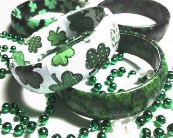 St Patrick's Day Bracelet - Shamrock Jewelry - St Patrick's Jewelry - Green Bracelet - Good Luck Bracelet - Stacking Bracelets - Stackable