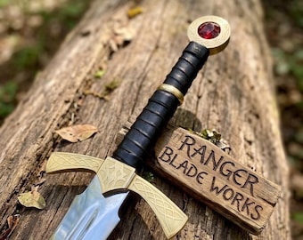 Réplique d'épée Goldryn fabriquée à la main, lame en acier inoxydable incrusté de rubis royal, accessoire de cosplay