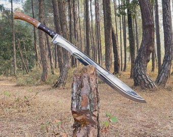 Couteau Gurkha Kukri forgé à la main | Lame de survie extérieure personnalisée | Couteau de camping robuste | Cadeau pour lui