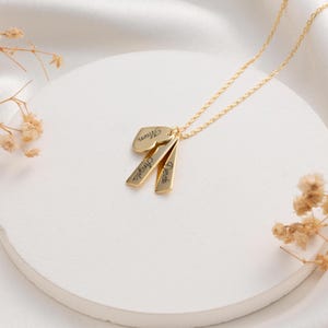Collana con ciondolo a forma di cuore personalizzato per la mamma - Ciondolo con nome personalizzato, regalo per lei