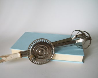super whirl egg beater
