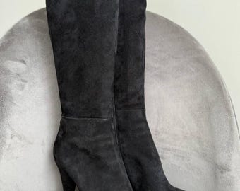 Botas Prada de ante negro hasta la rodilla con punta y tacón vintage para mujer, talla 37