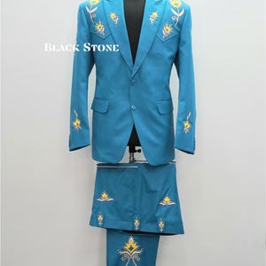 Men Blue 2Pc Customized Floral Flowers Embroidered With Rhinestones Country Western Nudie Suit Wedding Day Party Music Event Attire