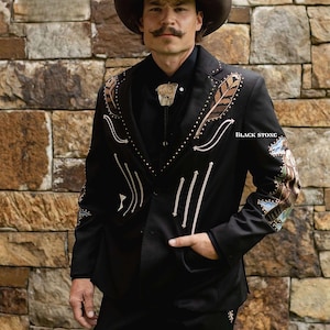 Men Cowboy Black Customized Flower & Eagle Embroidered Golden Rhinestone Country Western Nudie Suit S Pocket Wedding Day Prom Party Suit