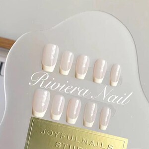 Style Press-on Nail, Medium and Short Length, 10pcs