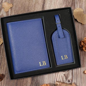 Personalized Leather Passport Holder Gift Set,Best man Bridesmaid Groomsman Gift,Wedding Travel Gift,Travel Set Accessories,Honeymoon Gift