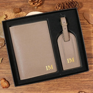 Custom Bridal Party Gifts,Mr & Mrs Passport Holder,Luggage Tag for Couple,Honeymoon Gifts,Personalized Passport Cover, Mother&#39;s Day Gift