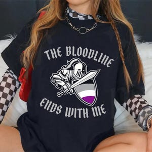 Cartas engraçadas de ás medieval assexuado, queer lgbt assexuado, camiseta assexuada lgbt, camisa esterilizada, camiseta unissex Bloodline Ends