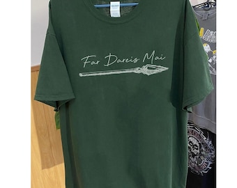 Maglietta Far Dareis Mai, Maglietta ispirata a La Ruota del Tempo, Maglietta Fanciulla della Lancia, Principe dei Corvi, Maglietta per appassionati di libri, T-shirt unisex