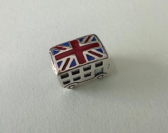 Charm de autobús londinense esmaltado en plata de ley Pandora ALE 925