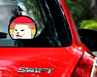 Confuso gatto macchia Adesivo senza bolle con sfondo colorato