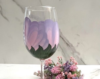 Wine Glass Lavender and Pink Flower Hand Painted