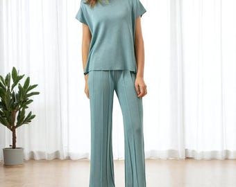 Knit Lounge Set: Women’s Short Sleeved Top & Wide-Leg Pants, Casual Lightweight Co-Ord