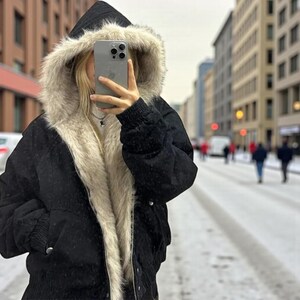 Retro Y2K Style Fur Hood Jacket: Warm Loose Cotton Winter Bomber Coat image 3