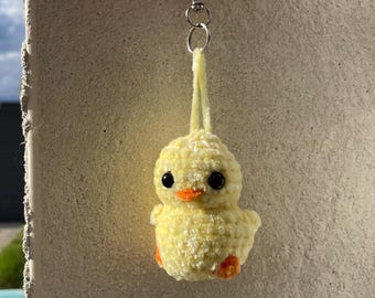 Handgemaakte gehaakte kuiken sleutelhanger