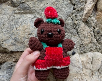 Chocolade gehaakte beer – Amigurumi met aardbeien overall | Chocolade gehaakte beer – Amigurumi met aardbeirode overall