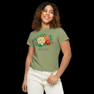 Boho Graphic T-Shirt: Vintage-Inspired Bohemian Skirt