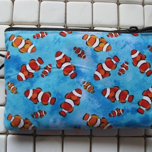 clown fish in water look padded bag