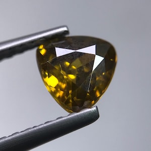 0,78 CT sfaleritslipad ädelsten från Badakhshan, Afghanistan (8)