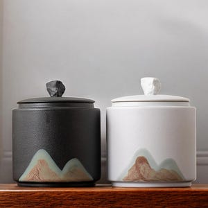 Modern Ceramic Tea Canister with Lid – Jar for Kitchen Storage, Coffee, Sugar, Herbs, Loose Leaf Tea, Minimalist Decor