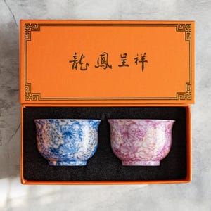 Set of Tea Cups - Traditional Japanese Ceramic Tea Set in Blue or Pink - Elegant Gift for Tea Lovers - Perfect for Matcha, Sake & More