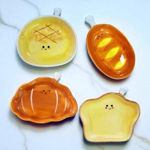 Cute Kawaii Sauce Dish Set, Adorable Mini Ceramic Bowls for Dipping, Snacks and Appetizers, Unique Kitchen Decor Gift