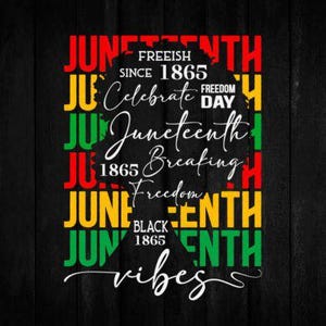 Puede incluir: Diseño gráfico con las palabras "Juneteenth" en rojo, amarillo y verde, con la silueta de una cabeza en negro. El texto incluye "Desde 1865", "Celebra el Día de la Libertad" y "Breaking Freedom Vibes".