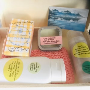 Le coffret cadeau Vegan Weekender, Thinking of You Care Package, Self Care Gift Box, Coffret cadeau cocooning pour elle, Maman à être cadeau, Cadeau d'anniversaire