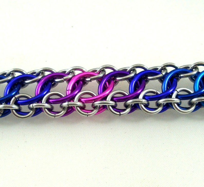 Chainmaille Jewellery Zeela Bracelet on the Edge Pink | Etsy
