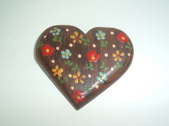 Vintage Heart Brooch Wood Handpainted Large folk … - image 3