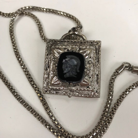 Tammey Jewels ,Cameo Book Locket, vintage locket,… - image 7