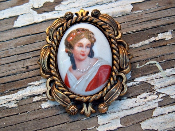 Denbe cameo vintage brooch pendant - image 2