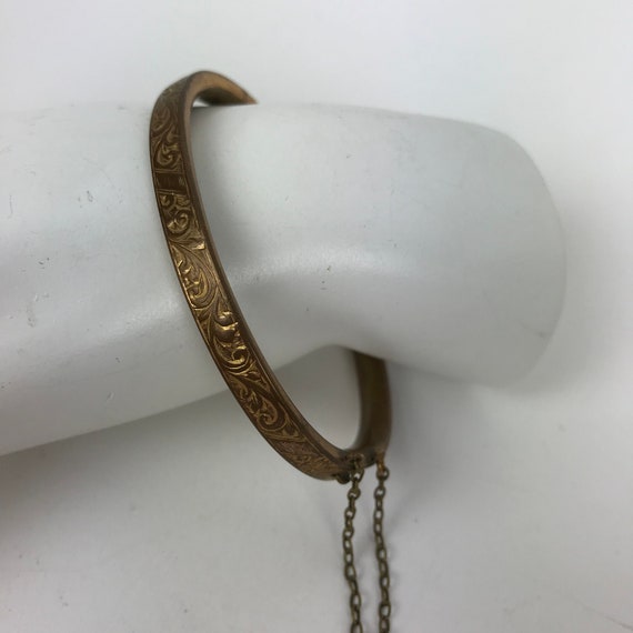 Victorian Deco Etched Bracelet Bangle Vintage Ant… - image 5