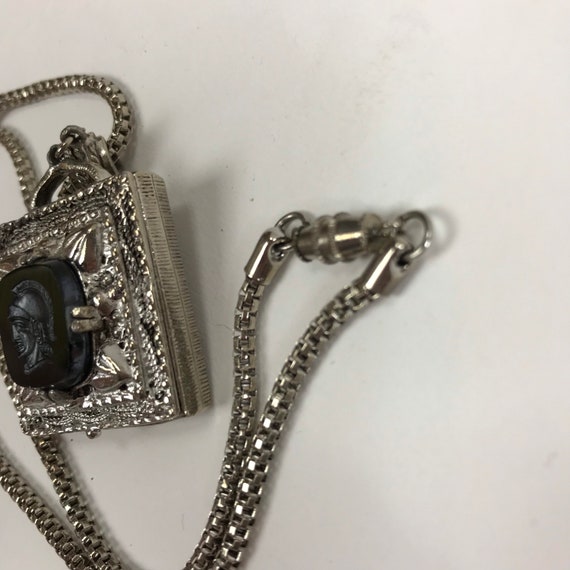 Tammey Jewels ,Cameo Book Locket, vintage locket,… - image 5