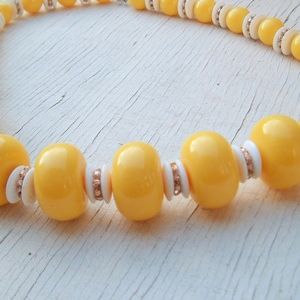 Yellow and white plastic beads chunky Vintage necklace
