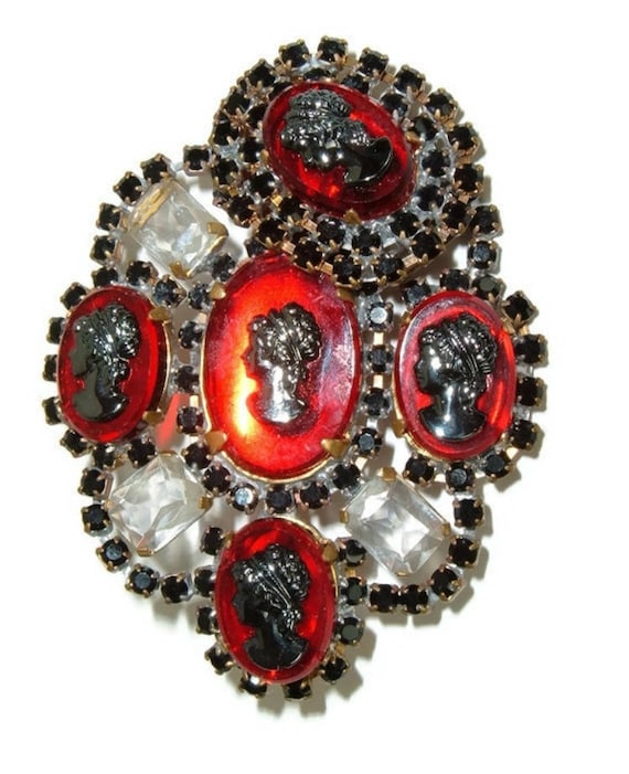 Black and clear rhinestones with red cameo Bijoux 