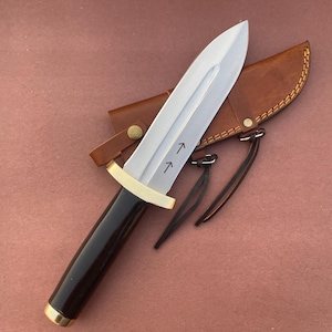 Handgeschmiedetes Thorfinn DAGGER Messer aus Kohlenstoffstahl, benutzerdefinierte Anime Vinland Saga Jagdmesser, perfektes Jubiläumsgeschenk für Ehemann, Freund Ihn