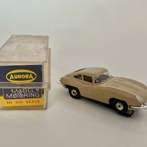 Thunderjet 500 Slot Car, XKE Jaguar, Aurora HO Scale, #1358 Tan