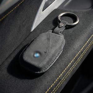 BMW Alcantara nyckelfodral – Anpassat nyckelfodral för 3 5 7-serien X1 X3 X5 M3 M5 G20 G30 F-serien | Lyxig bilnyckelhållare