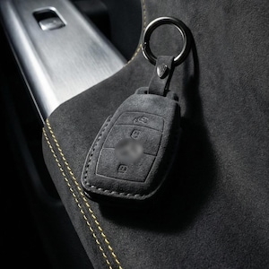 Funda de llave Mercedes Alcantara / Compatible con Mercedes Benz - A C E S G GLC GLE CLA CLs / Protección de llavero suave al tacto
