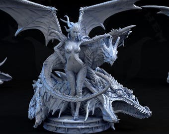 Queen of Chaos Fantasy Miniature  - Mini Monster Mayhem - Tabletop Wargaming for Grimdark | OPR Sci-Fi & Fantasy