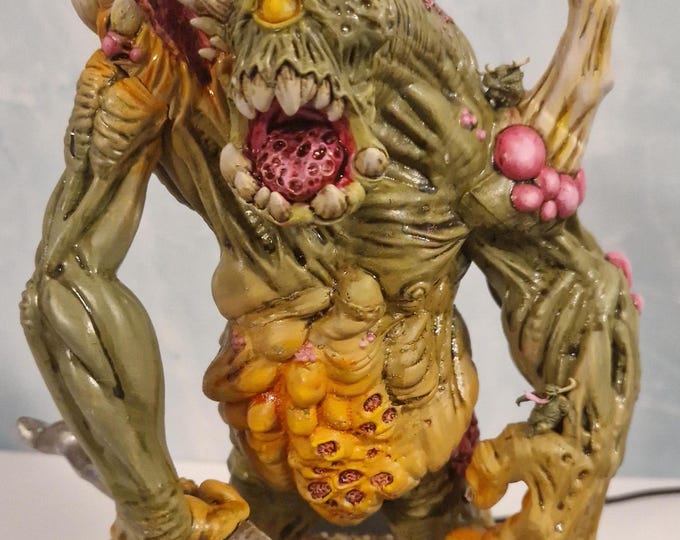 Chaos Deamon Prince Titan - Professionally Painted - Guest Artist South Yorkshire UK champion 3 times winner Signed authenticity certificate
