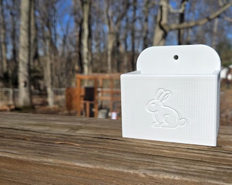 Bunny Hutch Hand Sanitizer Holder – Outdoor PETG Mount for Rabbit Enclosures – Weatherproof Sanitizer Mount with Drain Holes