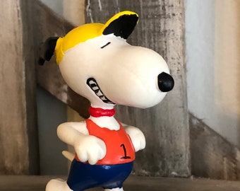 Vintage Peanuts Snoopy the Jogger PVC Figurine Miniature Red Collar #1 Jogging from Whitman Chocolates Box