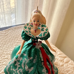 Vintage Hallmark Happy Holidays Barbie Christmas Ornament 1995 Third in Series (CR)